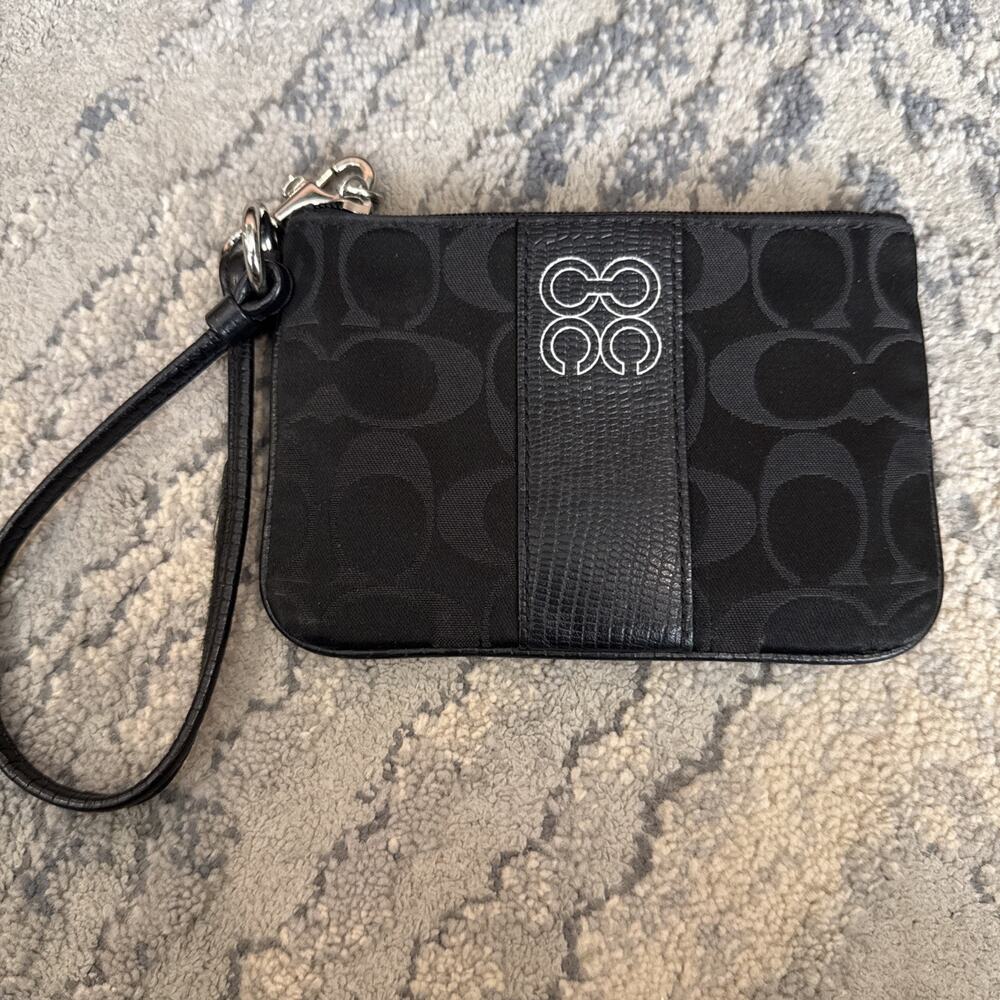 COACH 43784 Black OP Art Signature jacquard Small Wristlet